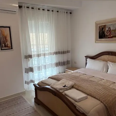 Apartment Shtepi Ditore