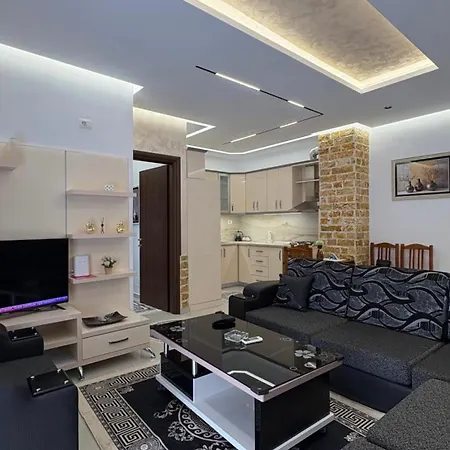 Shtepi Ditore Apartament Elbasan